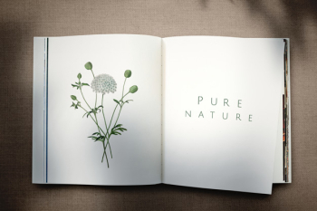 Floral magazine mockup with blank space Free Psd