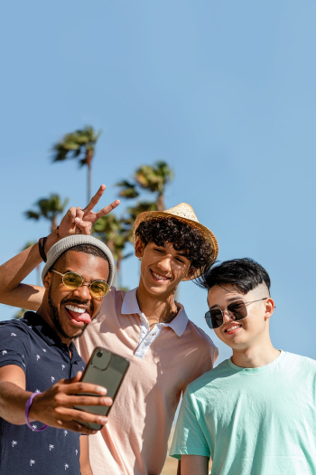 Teen boys taking selfie, playful summer inâ¦ | Free stock photo | High Resolution image