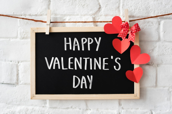Text Happy Valentine&#39;s Day written on a b.. | Free stock photo - 426633