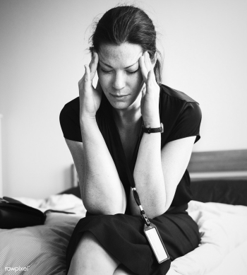 Woman with a migraine | Free stock photo - 427208