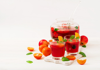 Sangria with fruits and mint Free Photo